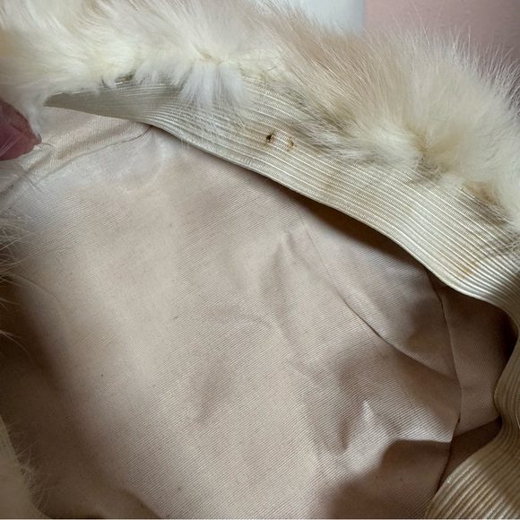 Vintage 1940’s White Rabbit Fur Barrett Winter Hat with Pom Pom - Picture 9 of 15